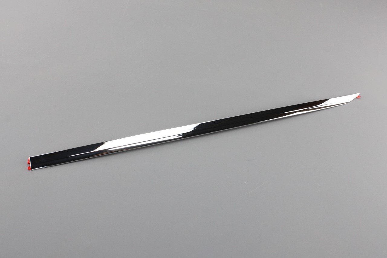 VW Tiguan 2016-on front door chrome moulding trim (left
