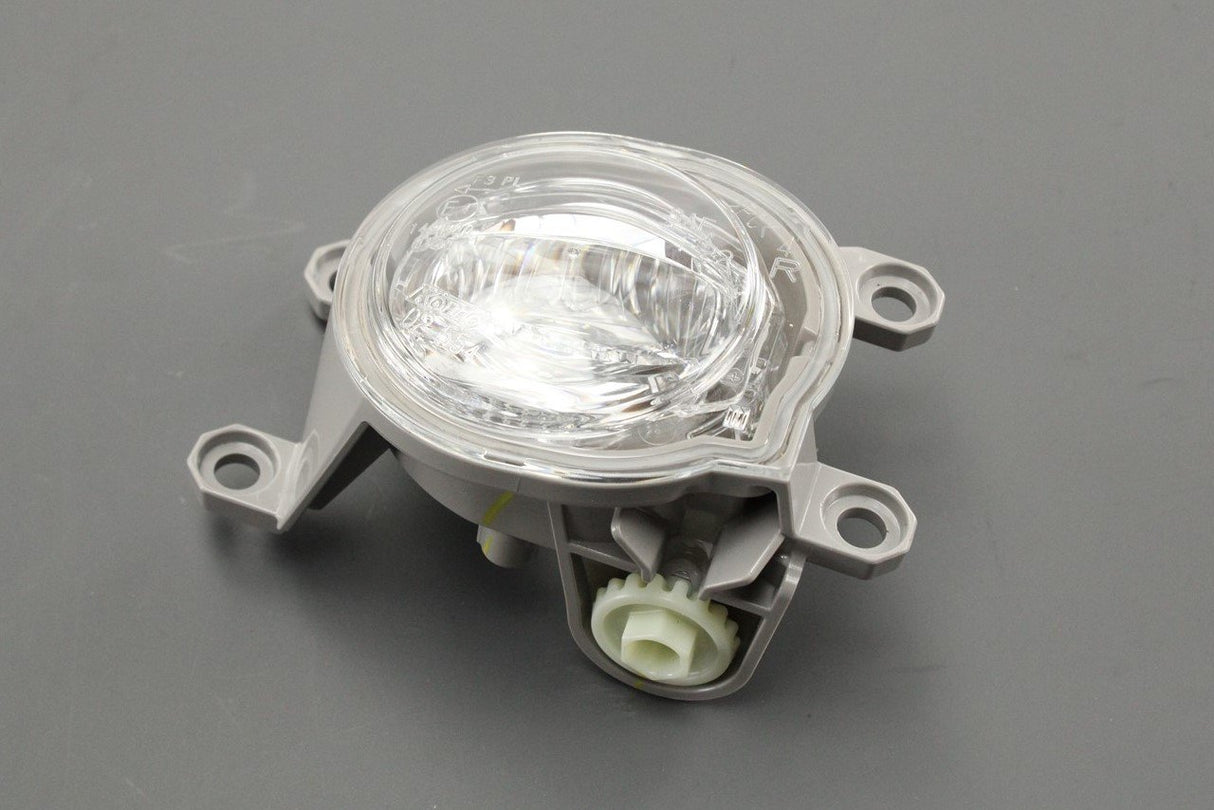 Toyota C-HR Corolla Yaris 20-on front fog light (right) 81211-02190