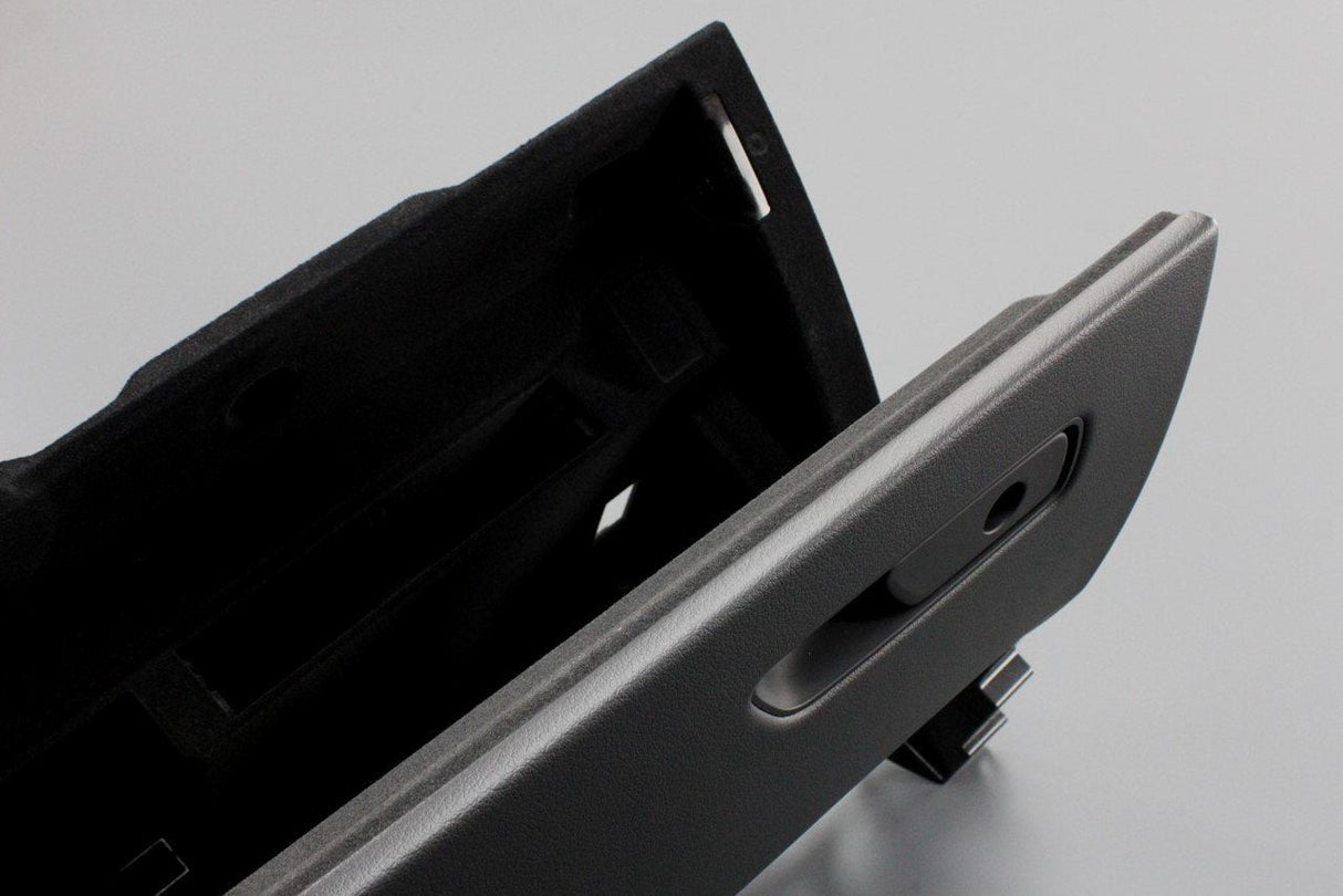 Audi Q7 16-on Q8 19-on RSQ8 glove box compartment (RHD) 4M8857035L 24A