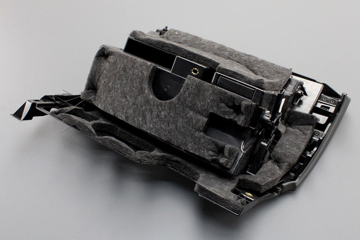 Audi Q7 16-on Q8 19-on RSQ8 glove box compartment (RHD) 4M8857035L 24A