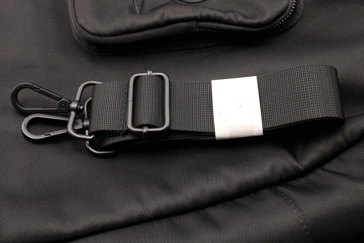 VW R weekend travel bag & keyring accessory 5HG087700