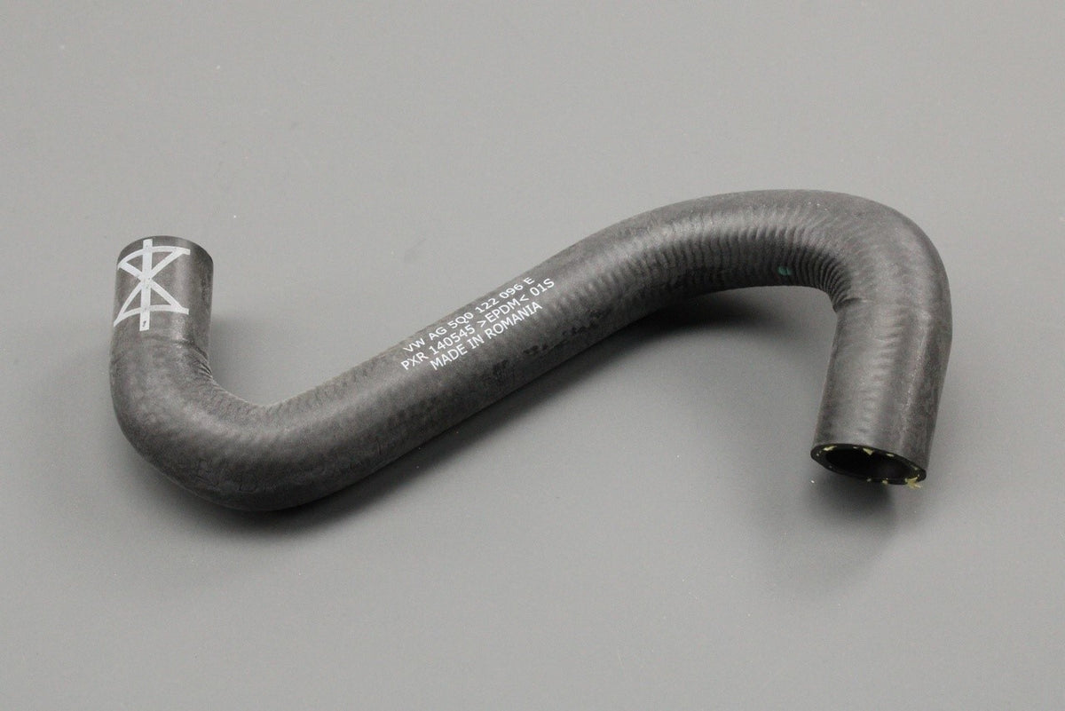 VW Golf Audi A3 Skoda SEAT Leon 2013-on 2.0 TDI coolant hose 5Q0122096E, view 1
