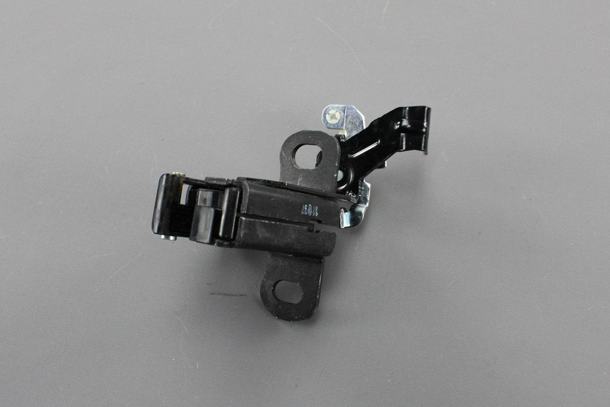 VW Transporter Crafter Caddy rear door lock (right upper) 7E0827162A 9B9