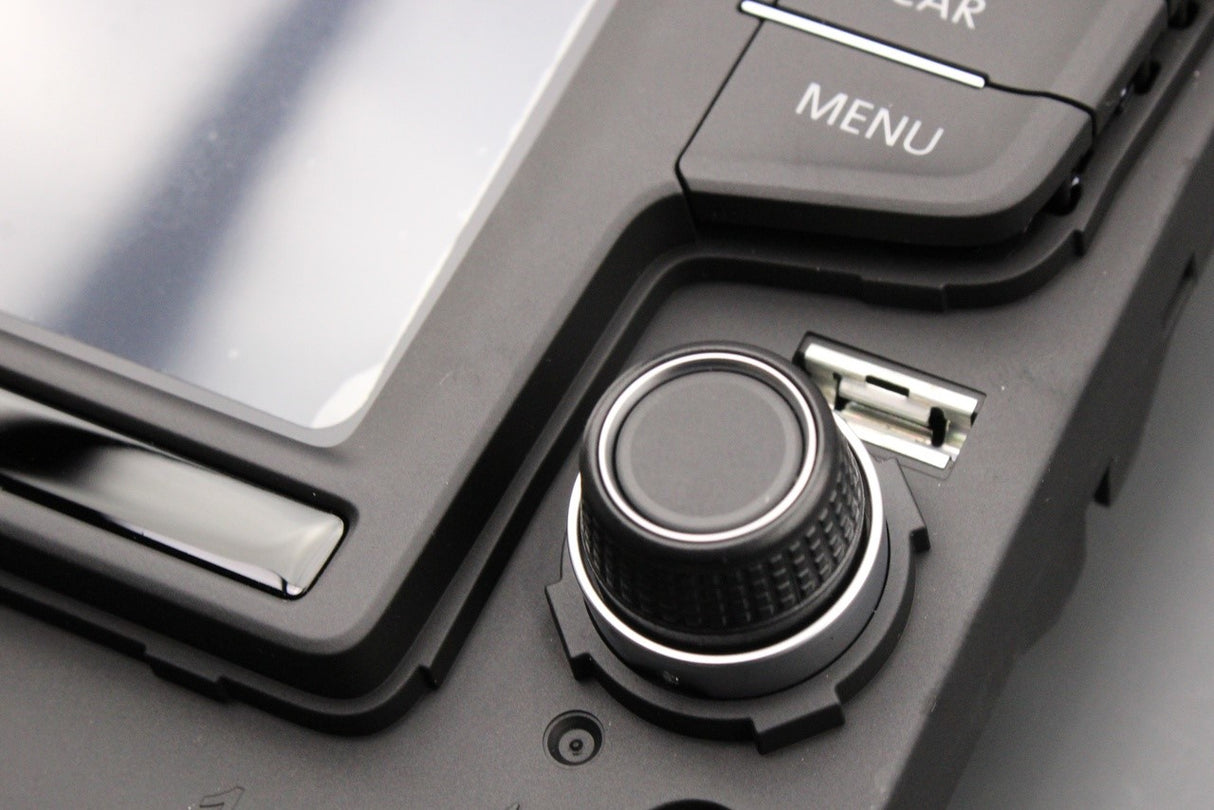 VW Golf MK7 Passat B8 Touran 2013-on head unit display 3G0919605