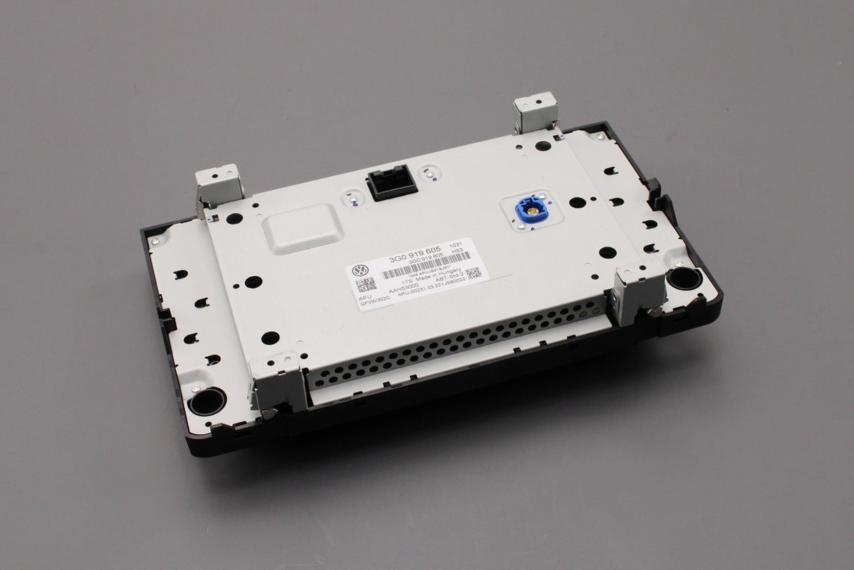 VW Golf MK7 Passat B8 Touran 2013-on head unit display 3G0919605