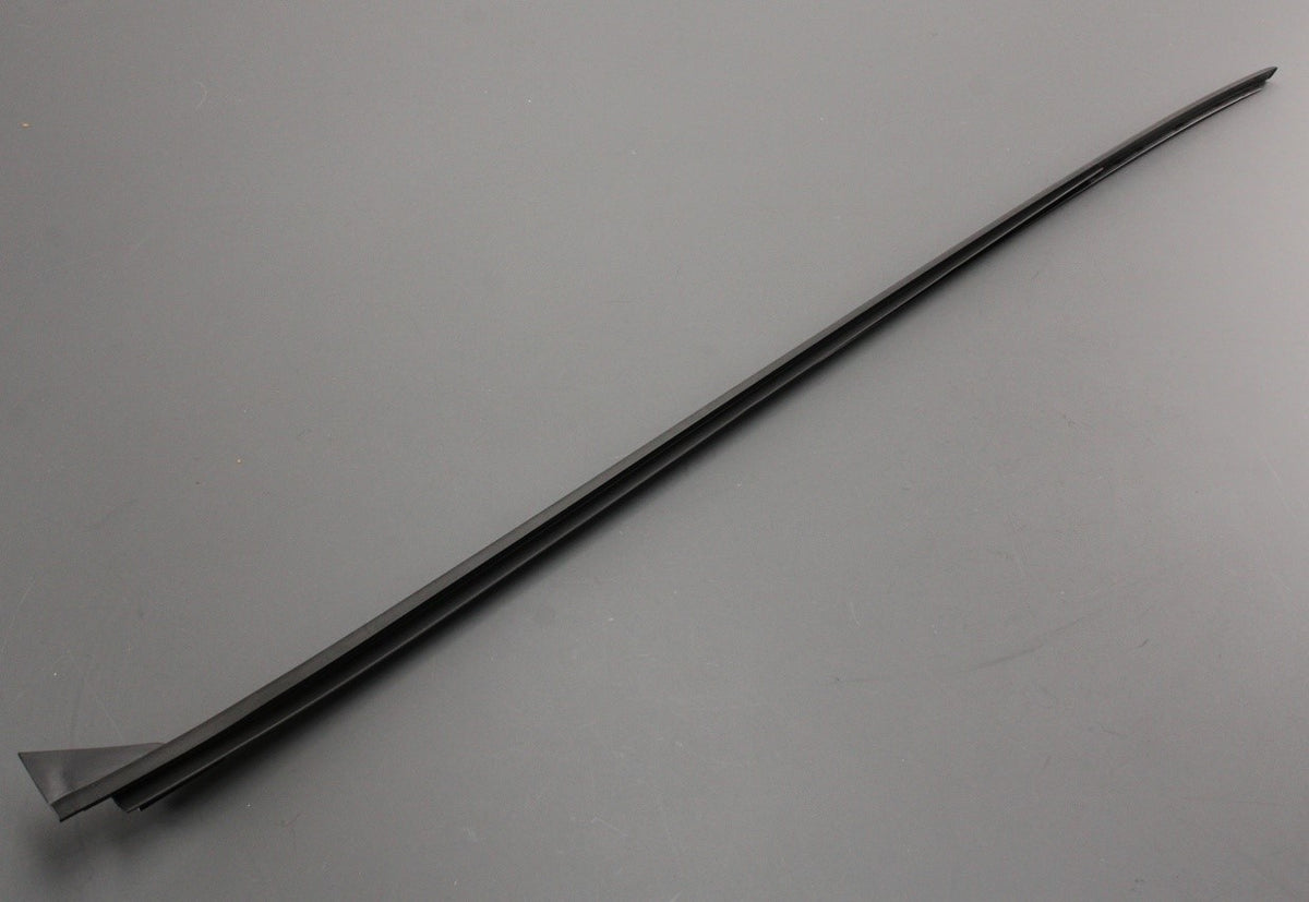 VW ID.3 20-on windscreen water deflector strip (right) 10A854328B 5AP, view 1