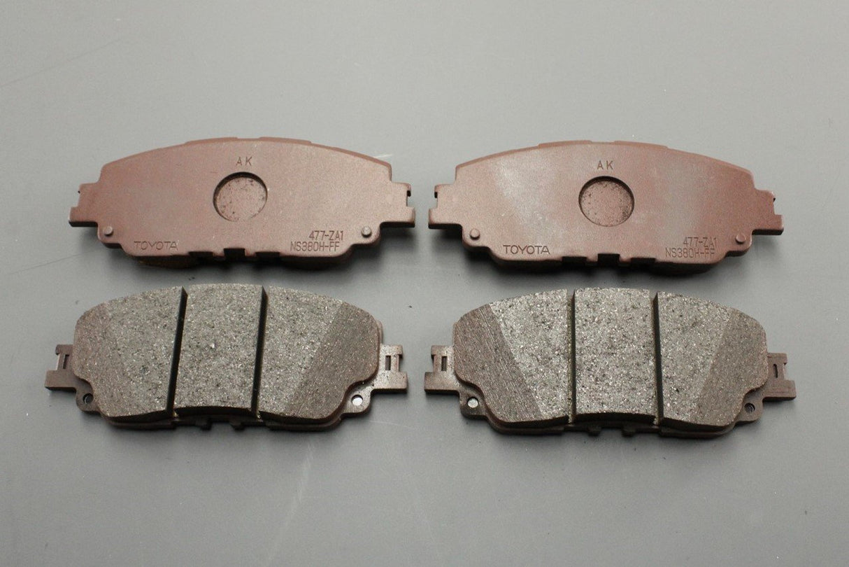 Toyota Prius 22-on Lexus UX200 UX250H brake pads set (front) 04465-76010