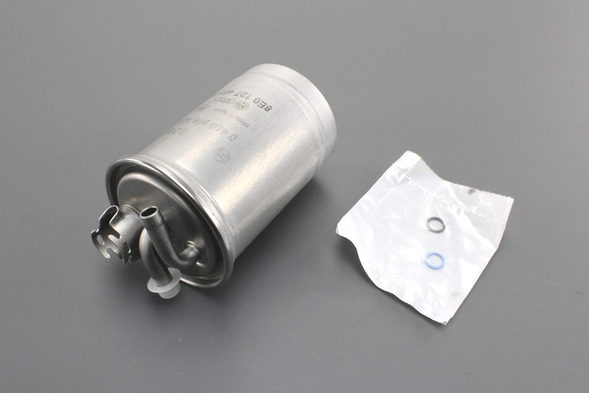 Audi A4 A6 2005-08 fuel filer with o-rings (1.9 2.0 TDI) 8E0127435A