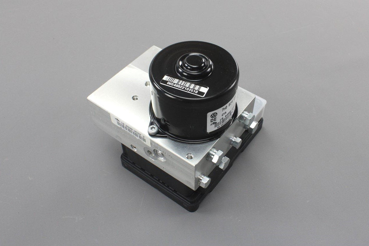 VW Transporter T5 2003-2010 ABS unit with control unit 7H0614111E BEF, view 1