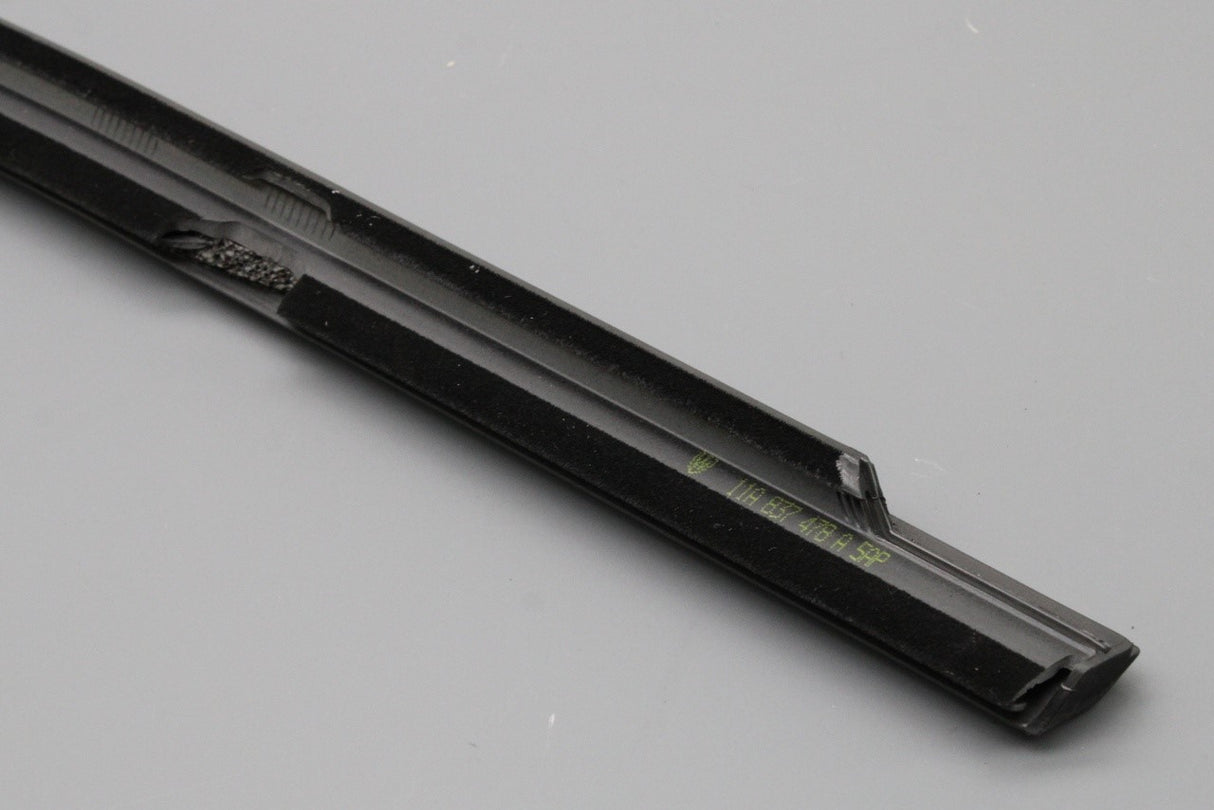 VW ID.4 ID.5 2021-on front window aperture seal (right) 11A837478A 5AP