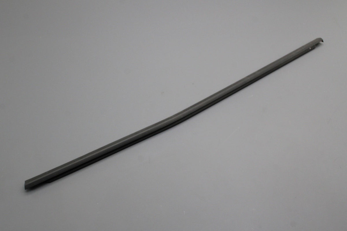 VW ID.4 ID.5 2021-on rear window aperture seal (right) 11A839478B 5AP, view 1