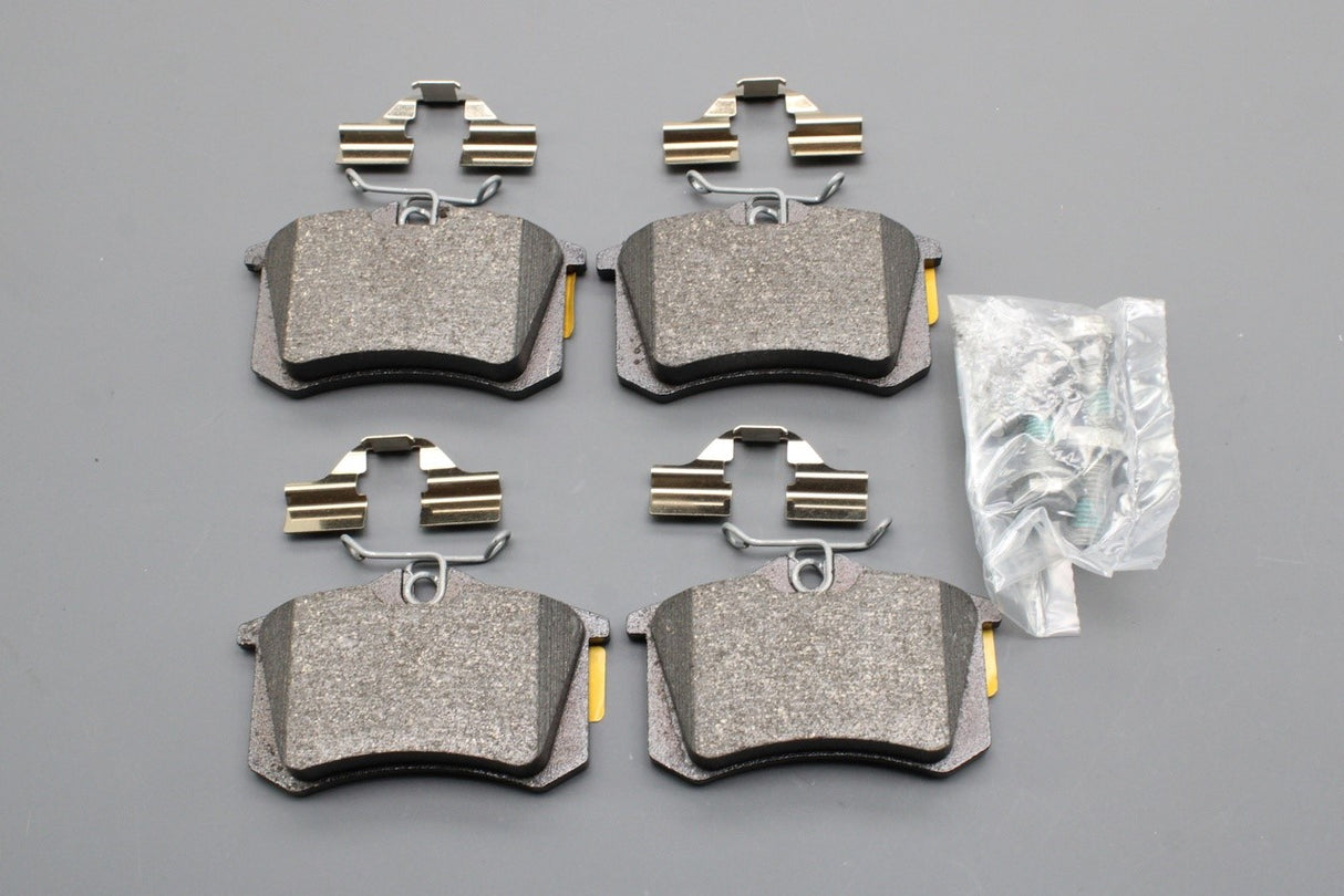 VW Golf MK4 Skoda SEAT rear 230mm brake discs and pads kit JZW698601AC