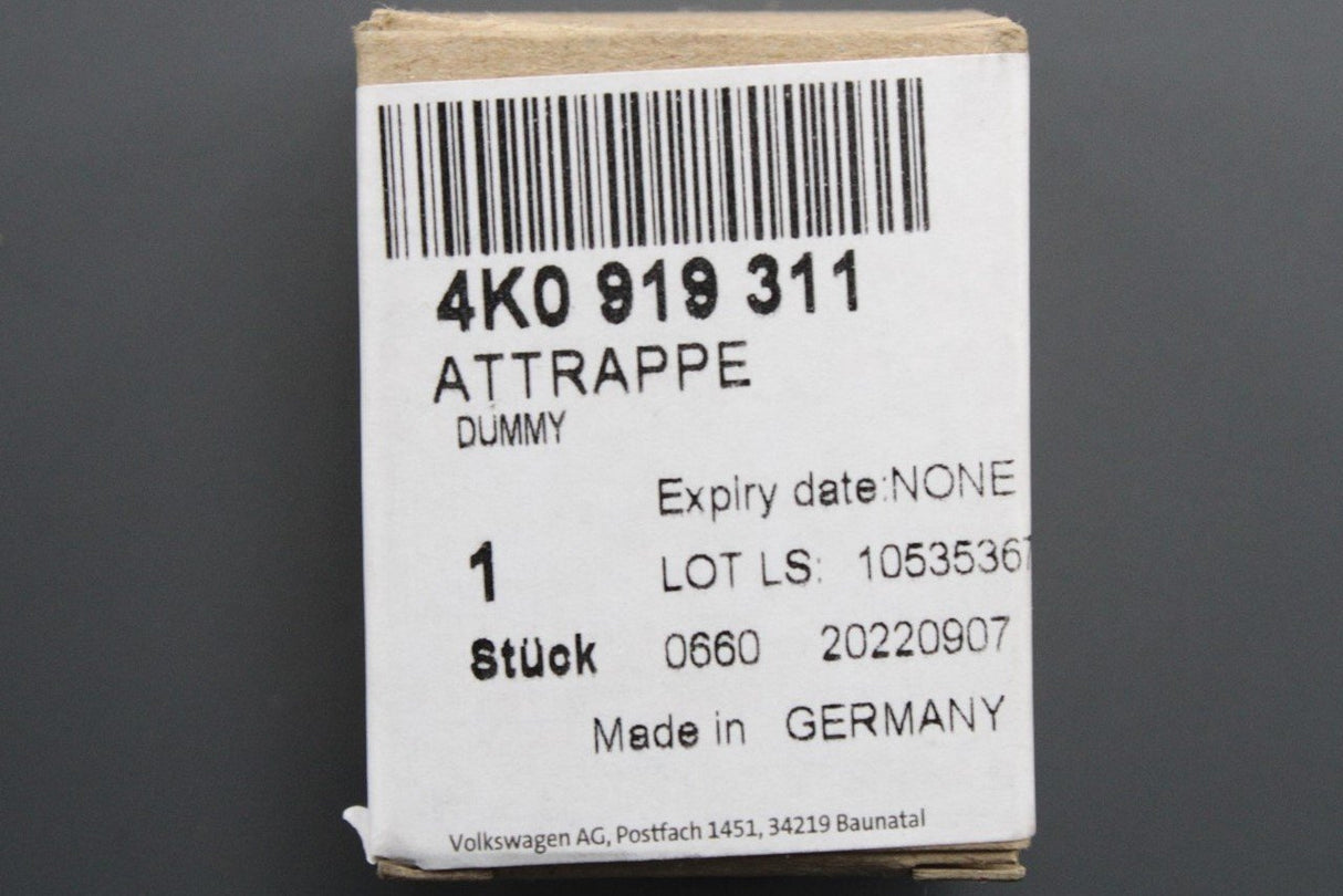 Audi A6 A7 Q7 Q8 RS6 RS7 RSQ8 12v power outlet socket plug 4K0919311