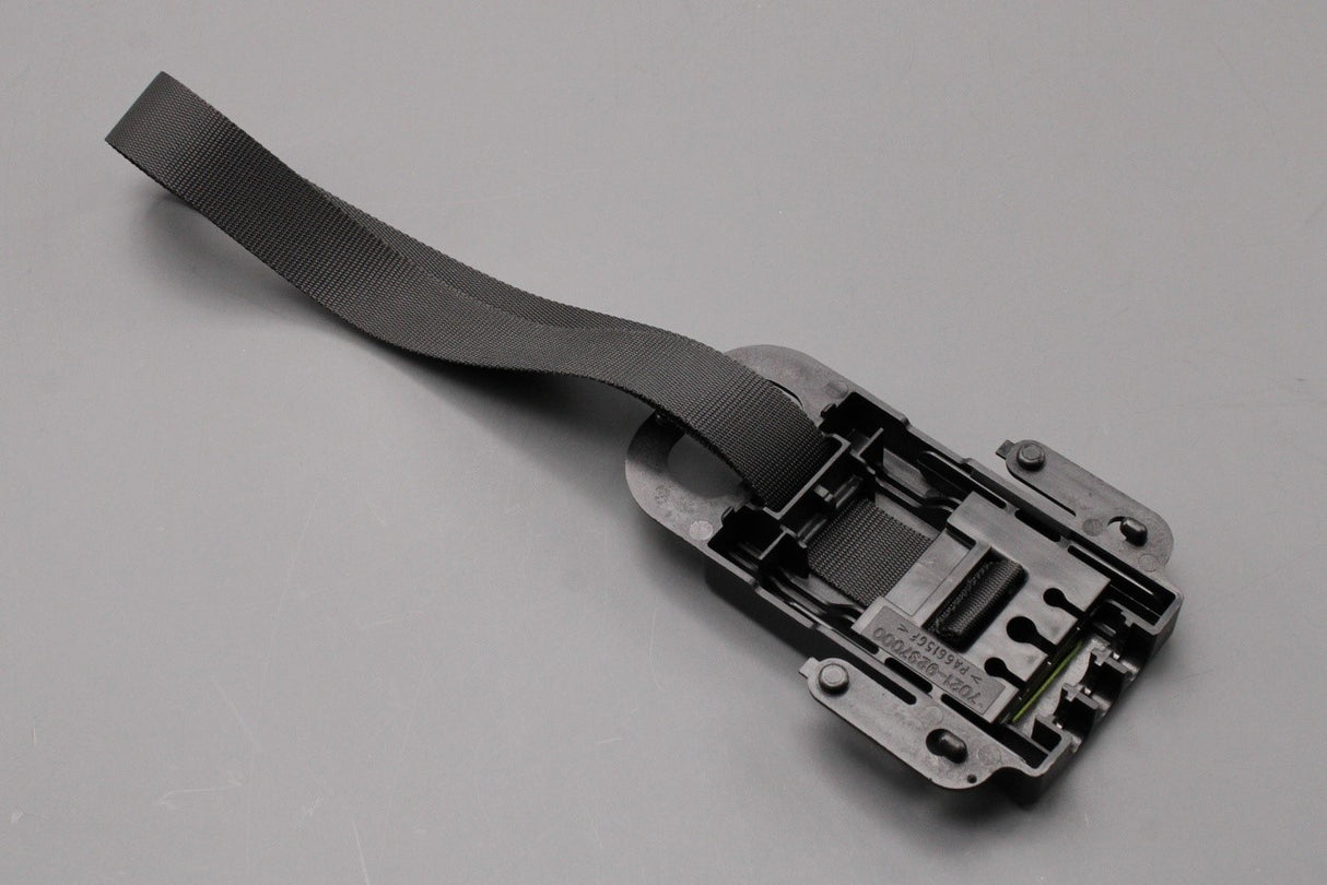 Land Rover Discovery Sport 2015-on rear seat back release strap LR085513