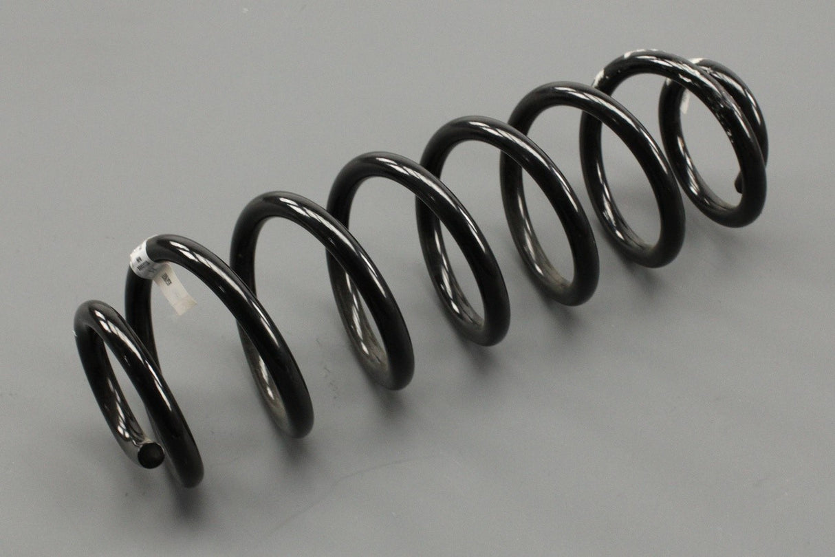 VW Golf MK7.5 MK8 Skoda Superb 3V SEAT rear coil spring (x1) 3Q0511115AK