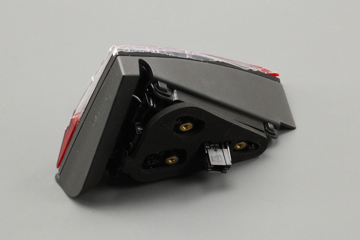 Skoda Superb Saloon 3V 2015-2024 LED inner tail light (left) 3V5945307F