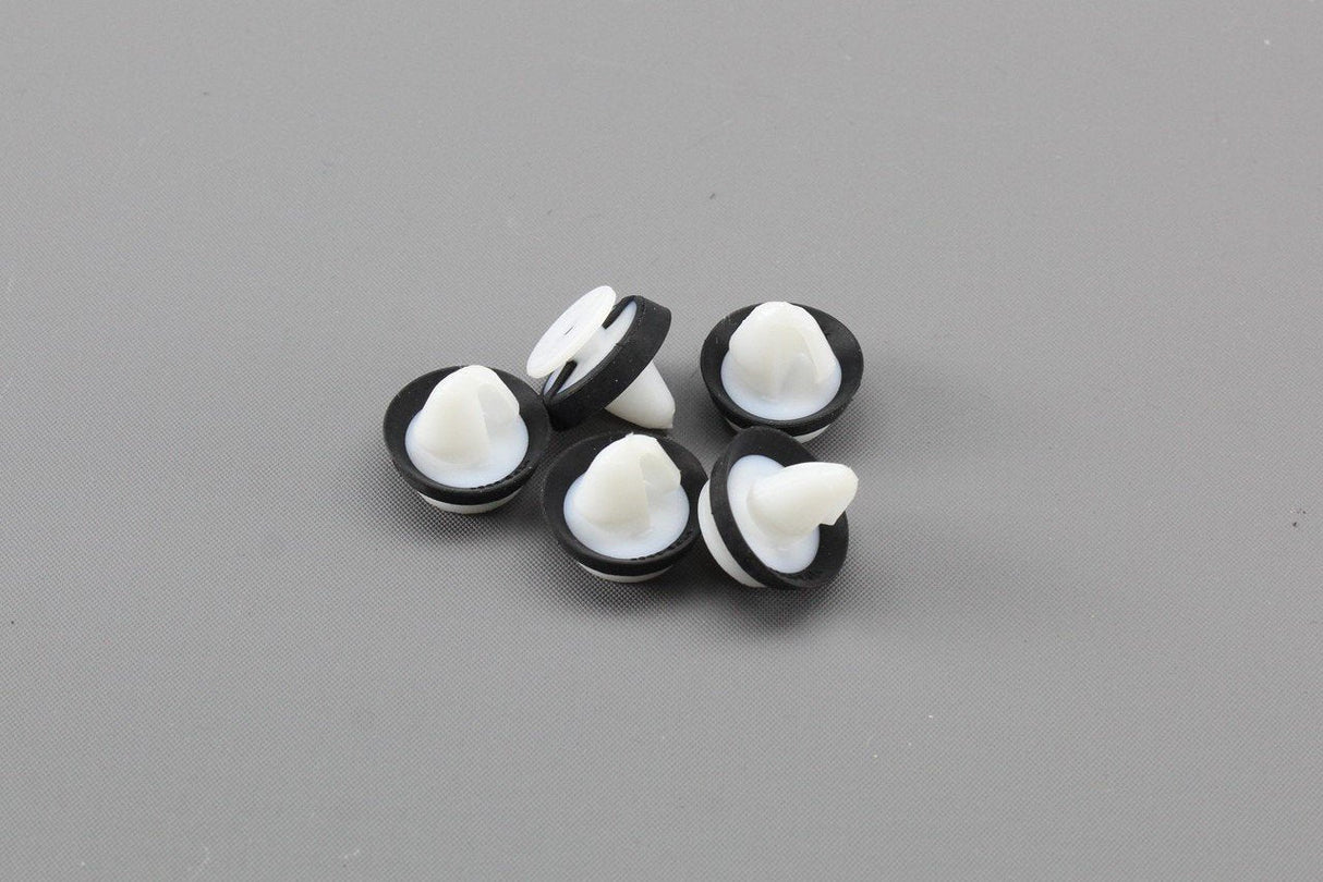 VW Audi Skoda SEAT Door card fixing clips x5 5J0867276