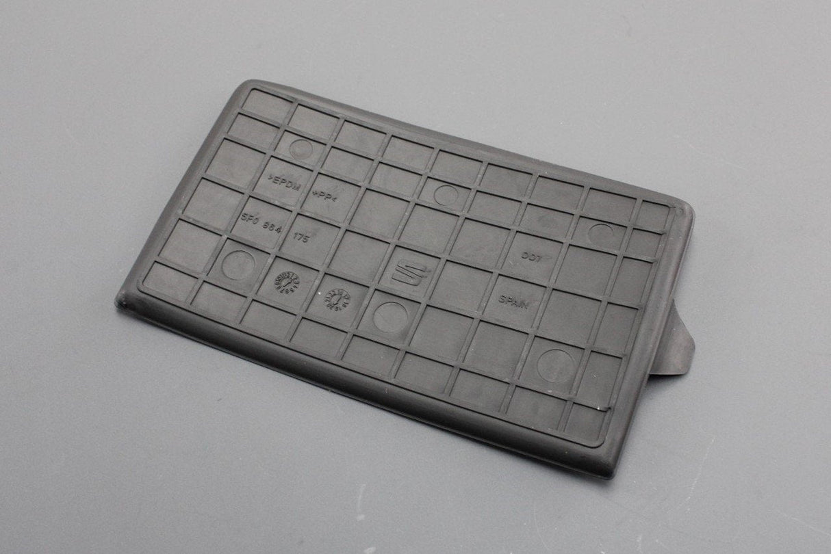 SEAT Leon 17-20 centre console storage liner insert rubber mat 5F0864175