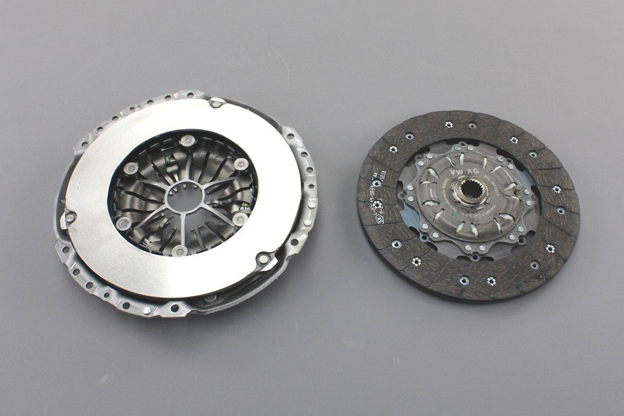 VW Arteon Passat A3 Superb 2.0 TDI clutch & pressure plate 04L141015M