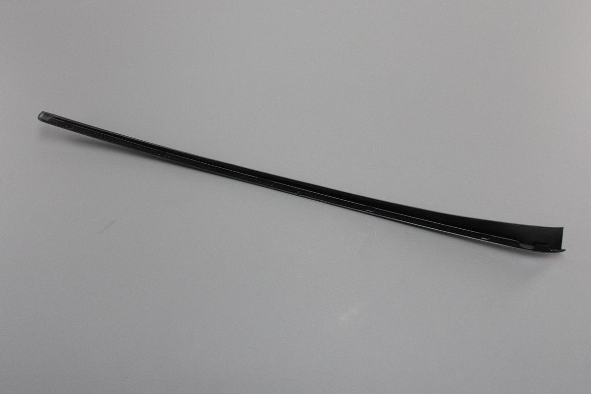 VW Golf MK7 MK7.5 windscreen side seal trim strip (left) 5G0854327B 5AP, view 1