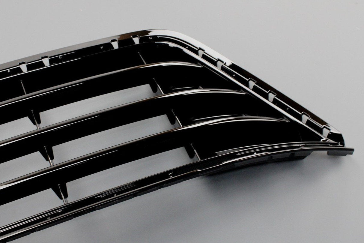 VW Golf R MK7 2013-16 centre lower front bumper grille 5G0853677G 041