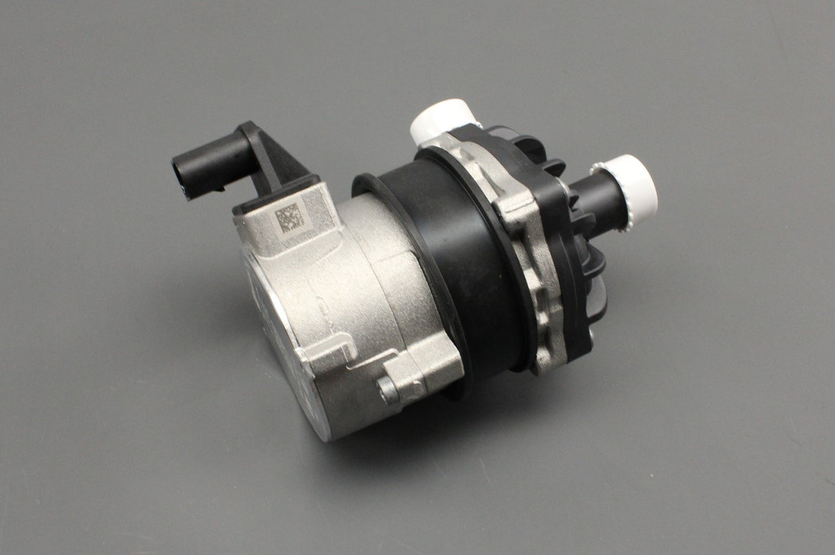 Audi Q5 Q7 Q8 2016-on additional coolant pump (3.0 TDI) 4M0965567B