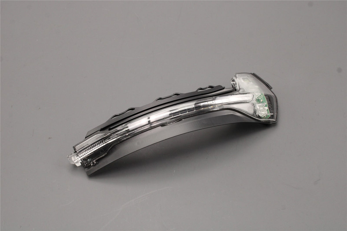 Audi A3 S3 RS3 2017-2021 wing mirror indicator (right) 8V0949102B, view 1
