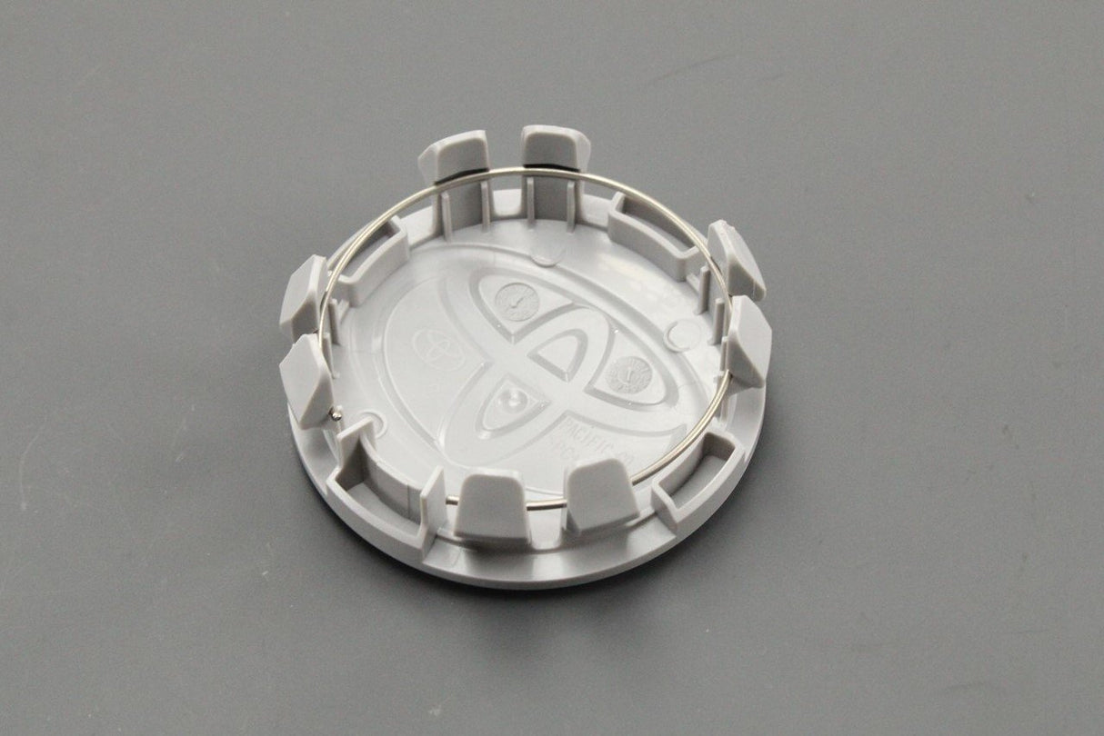 Toyota C-HR 16-on Yaris GR 20-on alloy wheel centre cap (x1) 42603-42130