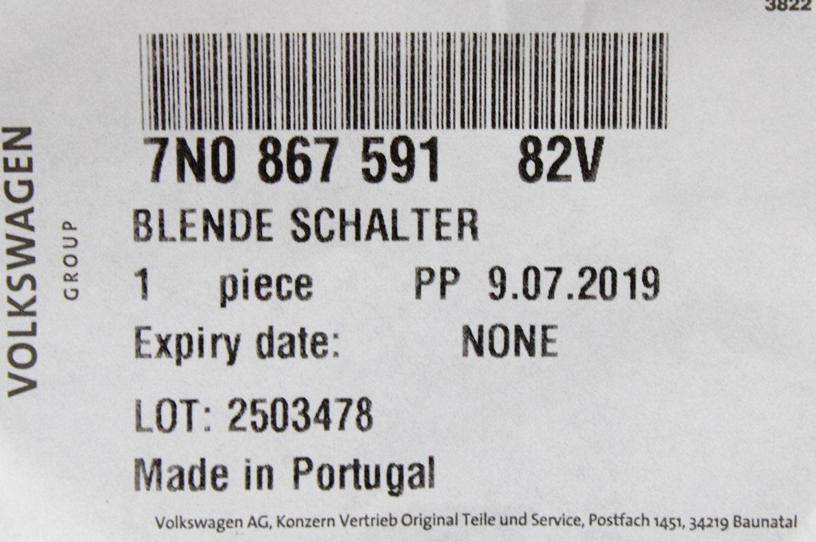 VW Sharan SEAT Alhambra 11-on luggage comp 12v outlet trim 7N0867591 82V