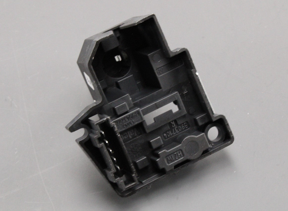 Audi A6 S6 RS6 Avant 2005-2011 bulb holder (rear inner right) 4F9945222A
