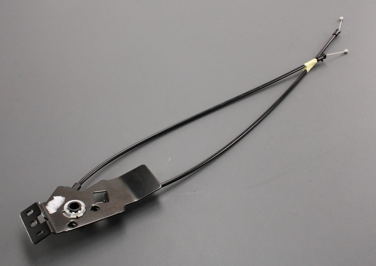 Audi A4 S4 RS4 2016-on bonnet release cable (front section) 8W0823529E, view 1