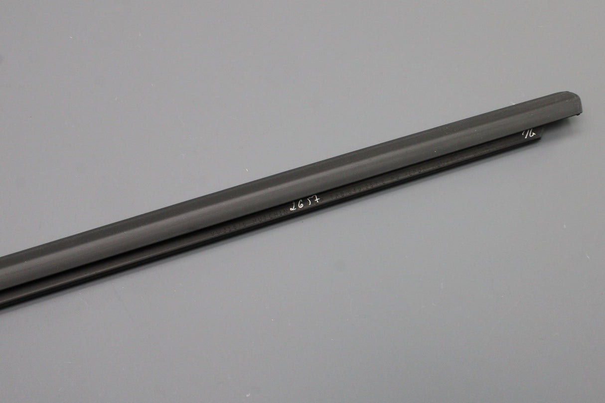 VW ID.4 ID.5 2021-on front window aperture seal (left) 11A837477 5AP