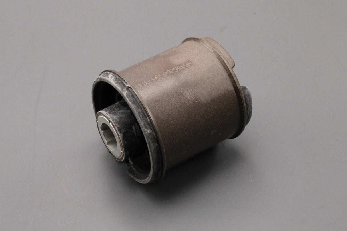 Jaguar XF 2016-on F-Pace 16-on XE 15-on rear subframe bush (x1) T4N9661