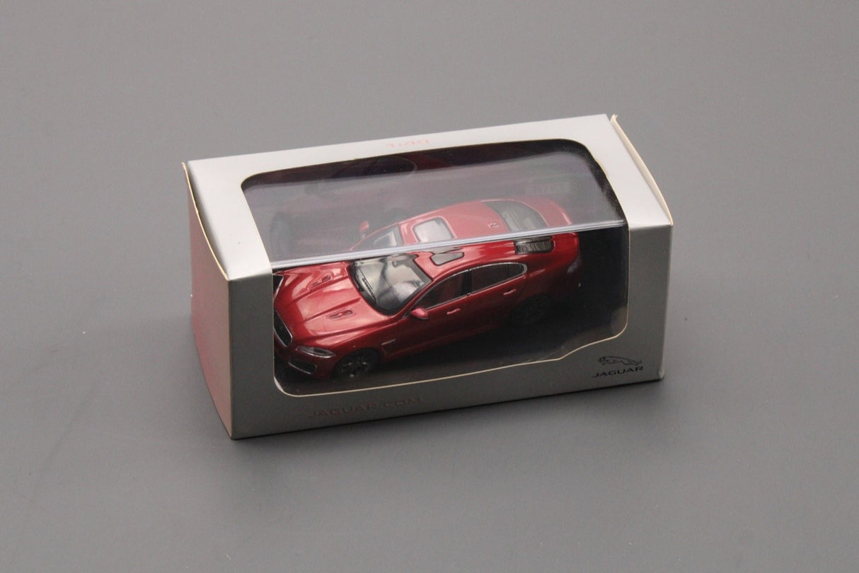 Jaguar XFR italian racing red diecast model car (1:43) JDCAXFR