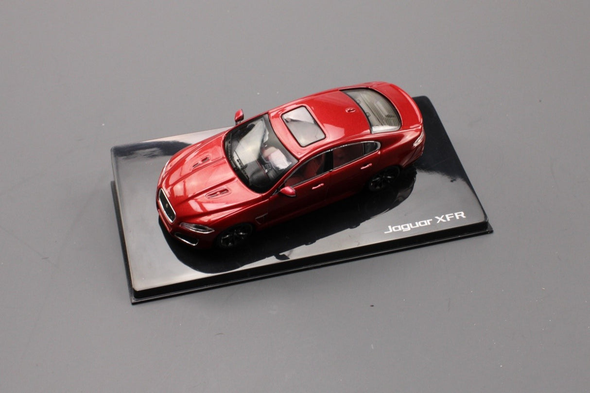 Jaguar XFR italian racing red diecast model car (1:43) JDCAXFR