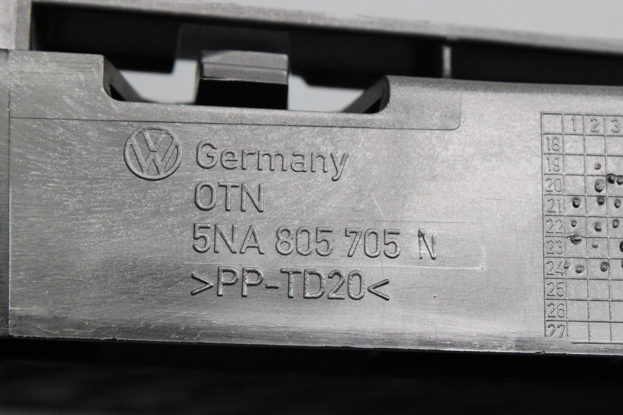 VW Tiguan 2016-2024 front bumper guide (centre) 5NA805705N