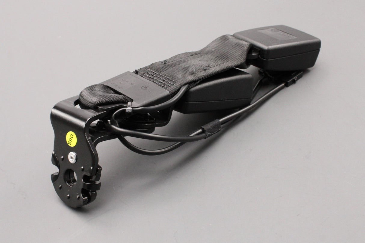 Audi A1 S1 2011-18 rear double seat belt latch (left) 8X4857739C 9B9