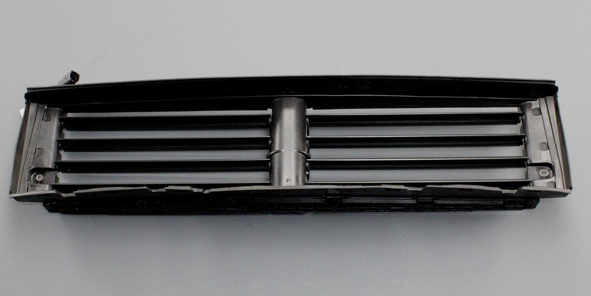 Skoda Octavia 2013-2017 grille blind assembly (front) 5E0122321E, view 1