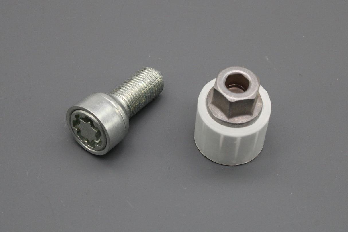 Audi A1 A3 A4 A5 A6 locking wheel nut with key code Q 4F0698139C 814