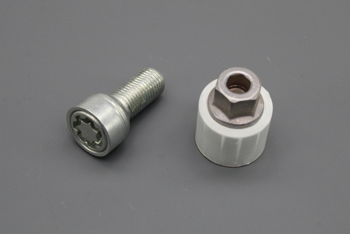 Audi A1 A3 A4 A5 A6 locking wheel nut with key code Q 4F0698139C 814, view 1