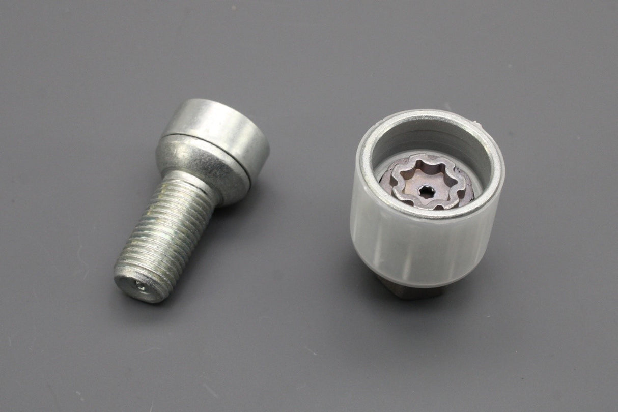 Audi A1 A3 A4 A5 A6 locking wheel nut with key code Q 4F0698139C 814