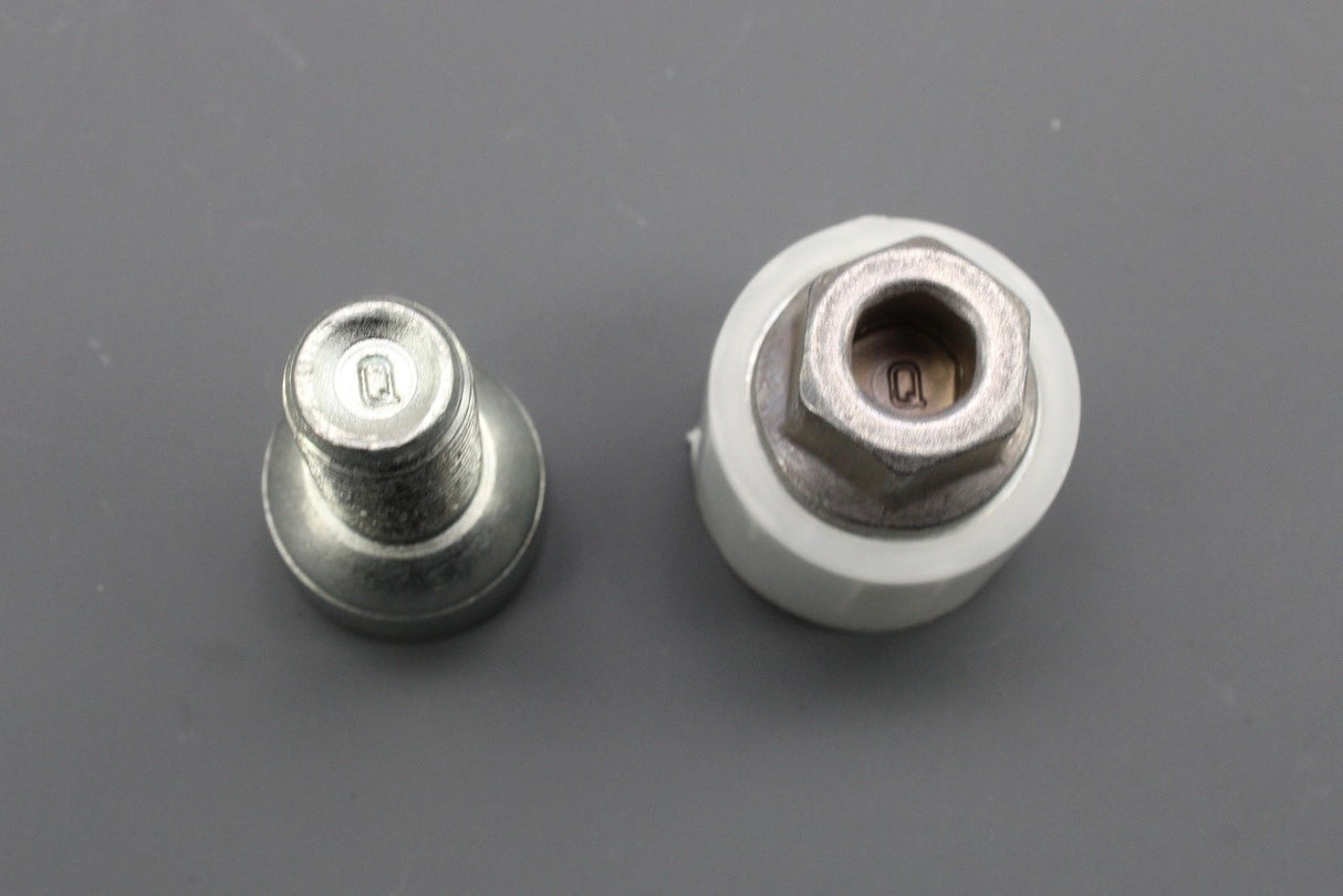 Audi A1 A3 A4 A5 A6 locking wheel nut with key code Q 4F0698139C 814