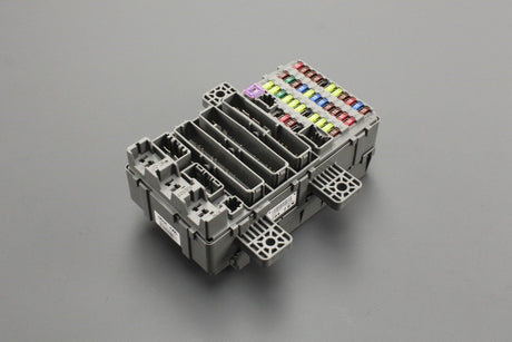 Honda Civic fuse box with fuses 38203-SMJ-309