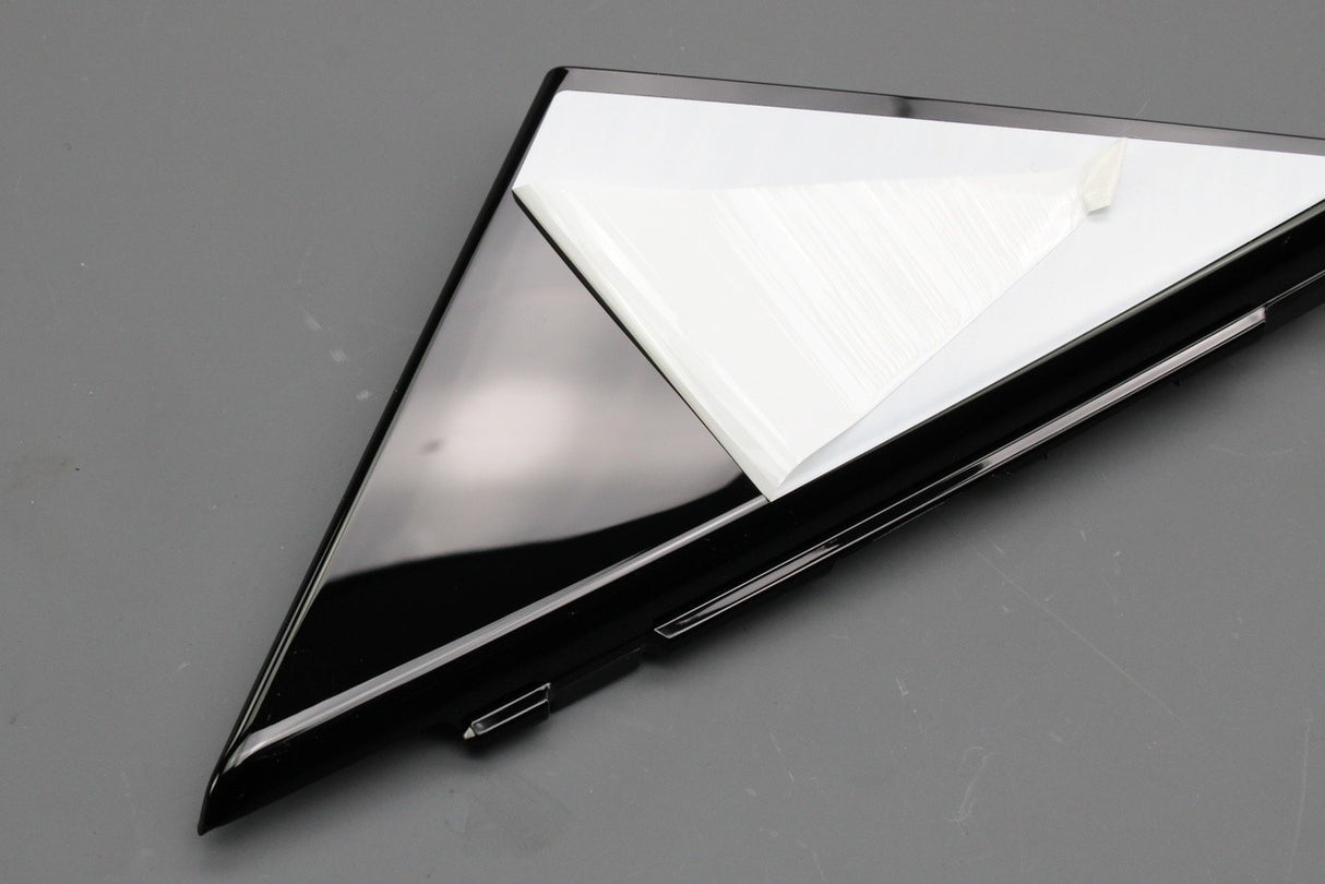 Audi A1 11-18 gloss black door mirror corner trim (left) 8X4837637E 5FQ
