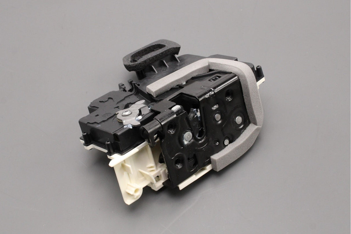 Audi A6 Q8 e-tron Q6 e-Tron 19-on RHD door lock (front right) 4K2837016H