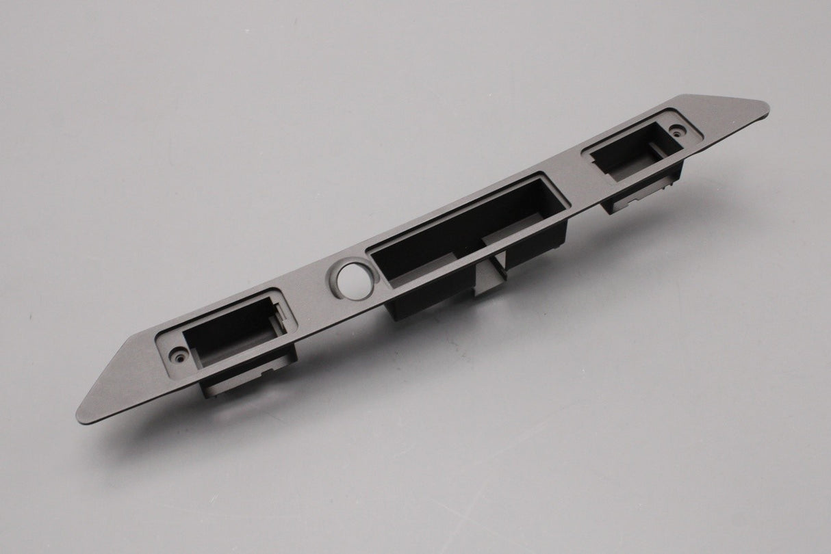 Audi A4 S4 RS4 2001-2009 boot handle & number plate light housing 8E0827576 3FZ