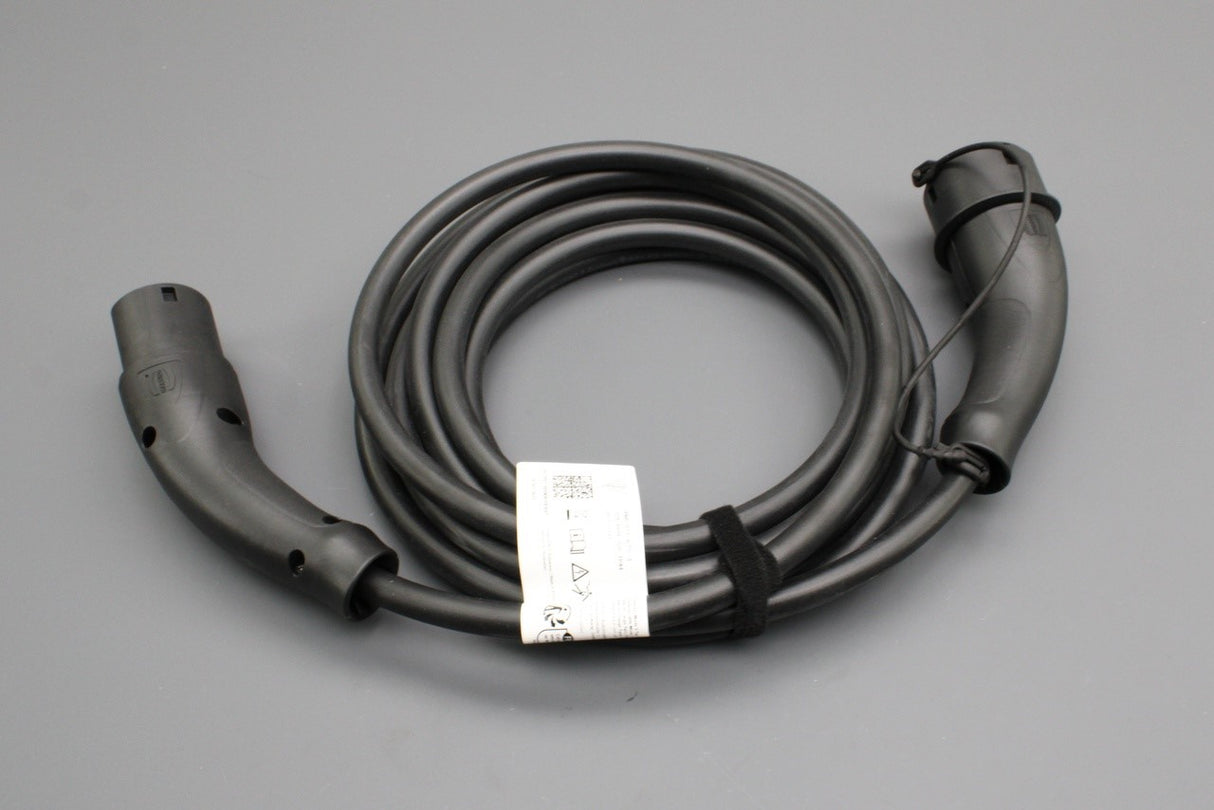 Audi e-Tron A3 A6 A8 Q7 Q4 e-Tron charging cable (32A, 22kW) 4N0093053A