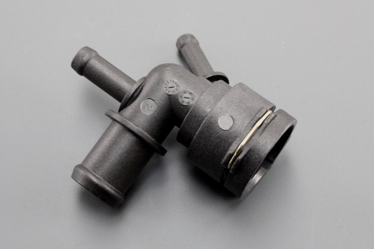 VW Audi Skoda SEAT 1.2 1.4 TSI top radiator hose connector 5Q0122291E