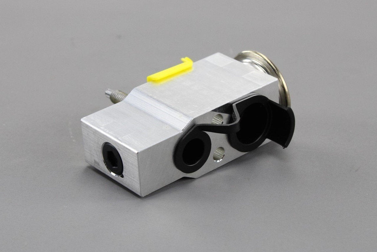 Audi A4 A5 A6 A7 Q5 e-tron 2016-On Air con expansion valve 8W0816679