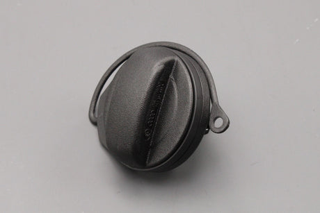 VW Scirocco Tiguan Passat CC Audi Q3 RSQ3 fuel filler cap 3C8201550C